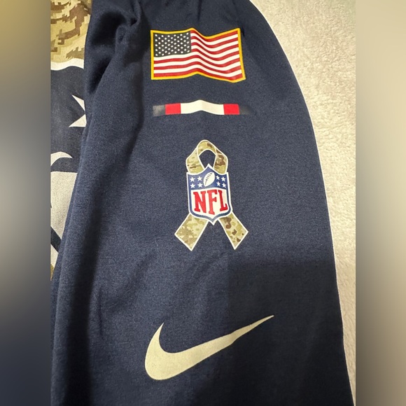 NWOT New England Patriots men’s XL Dri fit Nike shirt Salute to Service - Picture 5 of 9
